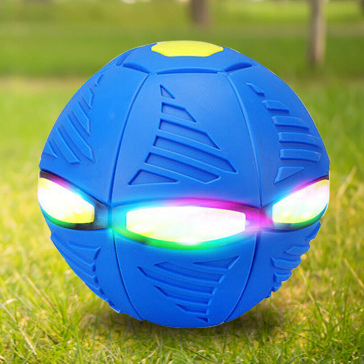 Flying Saucer Ball Pet Toy Flying Saucer Ball LED Pet Toy Flying Saucer